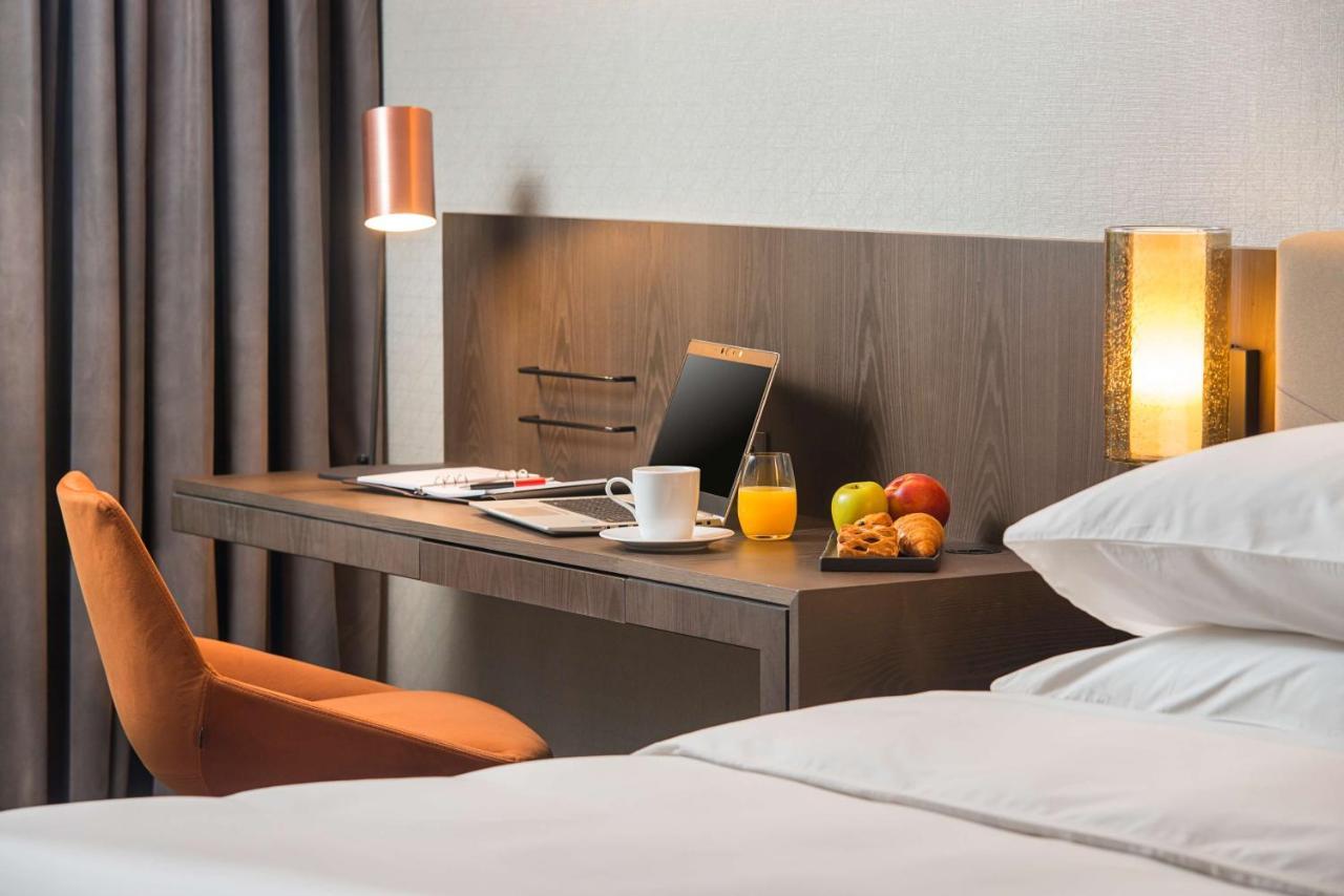 فندق Hyatt Regency صوفيا المظهر الخارجي الصورة A room at the hotel